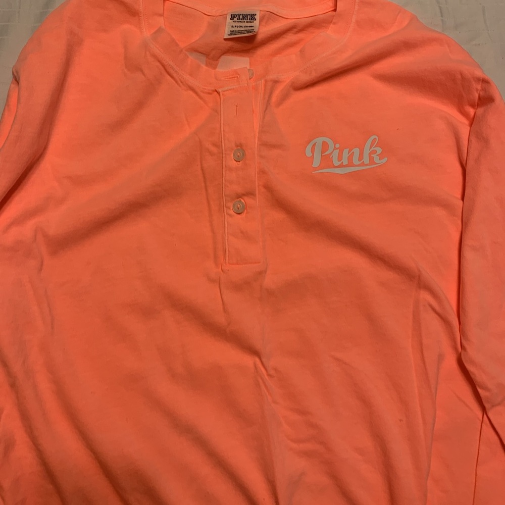 Long sleeve coral top from pink
